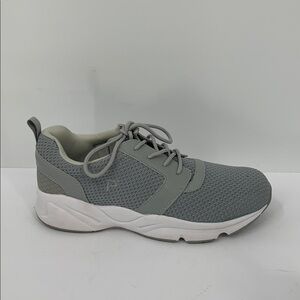 Propet Stability X sneakers shoe light gray grey lace-up comfort men 9 NARROW B